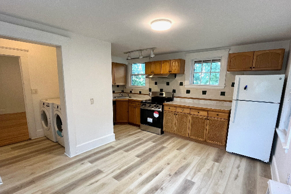 436 Waverley Oaks Rd, North Waltham