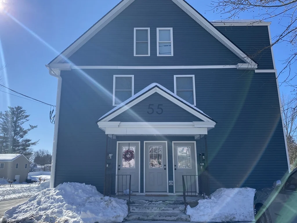 55 Burrage Ave, Leominster