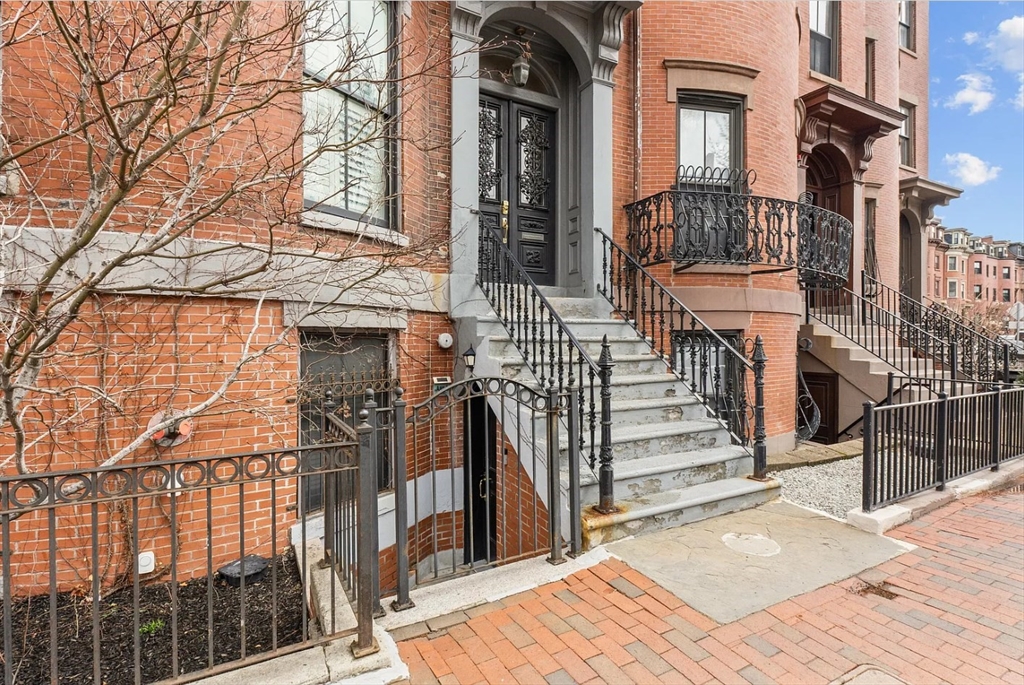 520 Massachusetts, South End