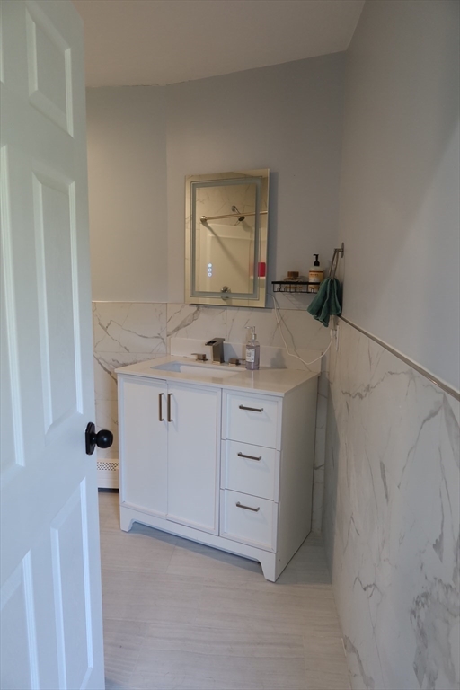 15 Melcher St, Plainville