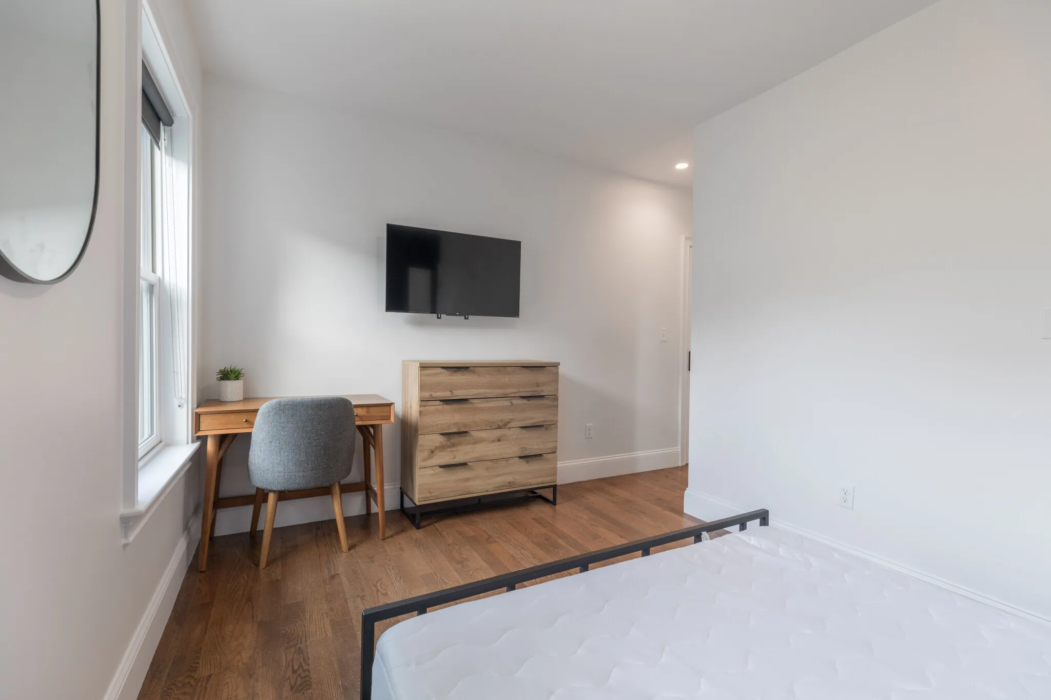 117 Centre St, Roxbury