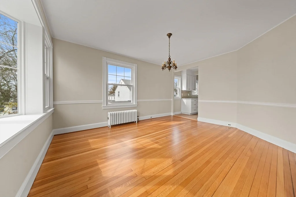 60 Powder House Rd, Lawrence Estates