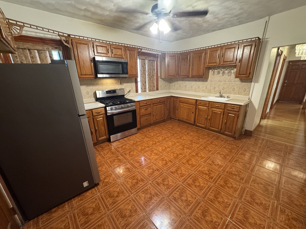 374 Bowdoin St, Dorchester