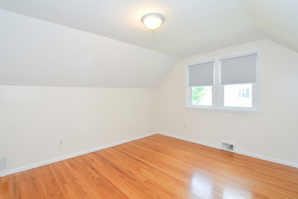 33 Robin Rd, Westborough