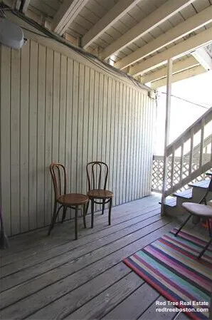 17 Perry St, Central Village