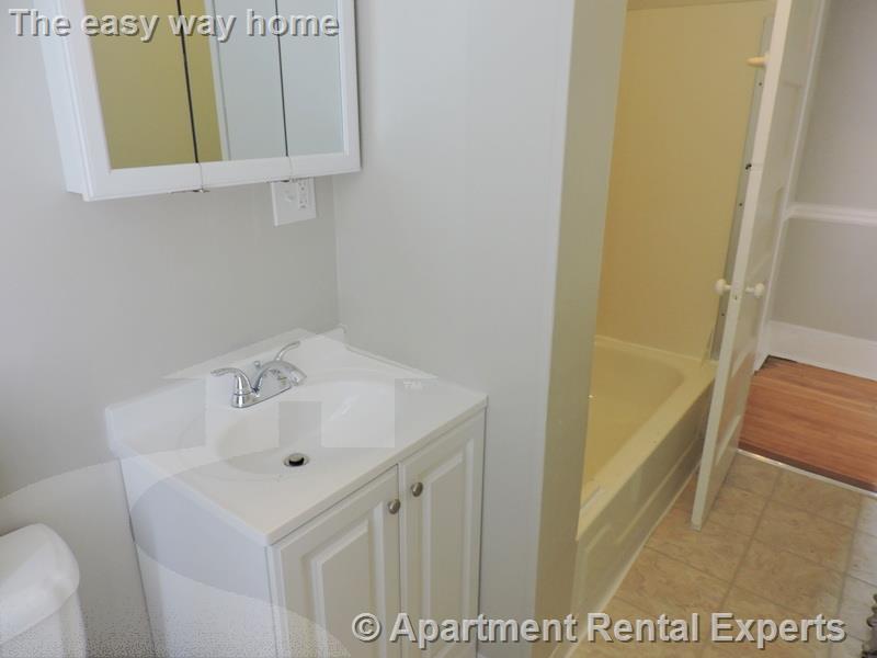 12 Pleasant St, Central Square