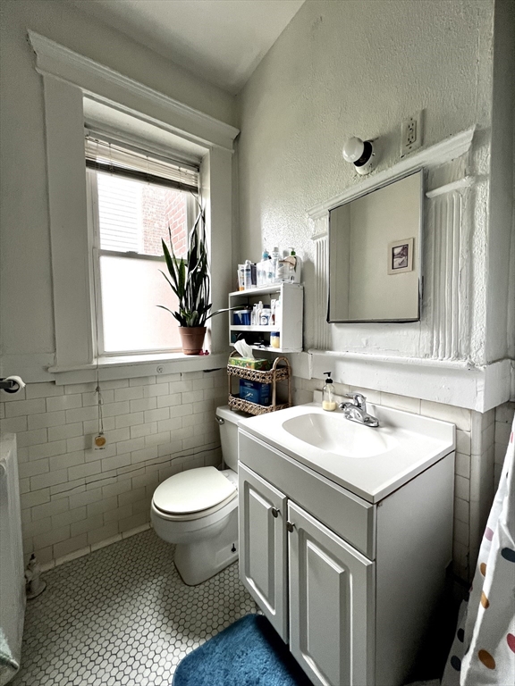 144 Coolidge St, Coolidge Corner