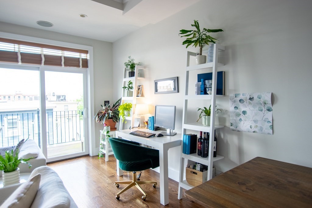 376 West Broadway, South Boston