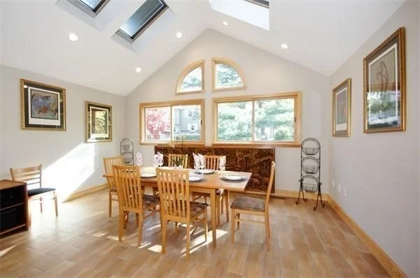 22 Westlund Rd, Belmont