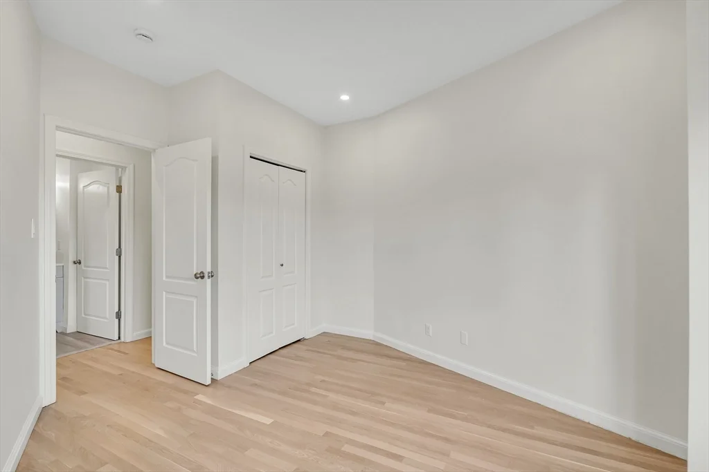 19 Wiget St, North End