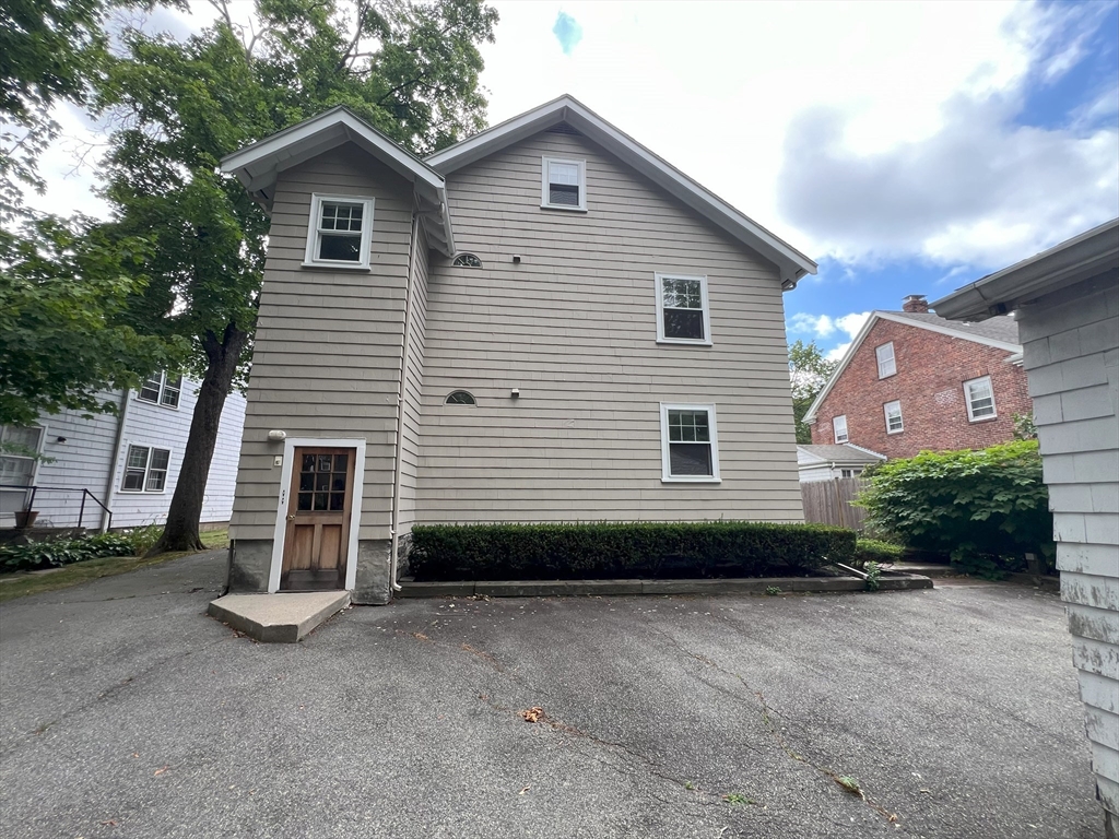 17 Maple St, Auburndale