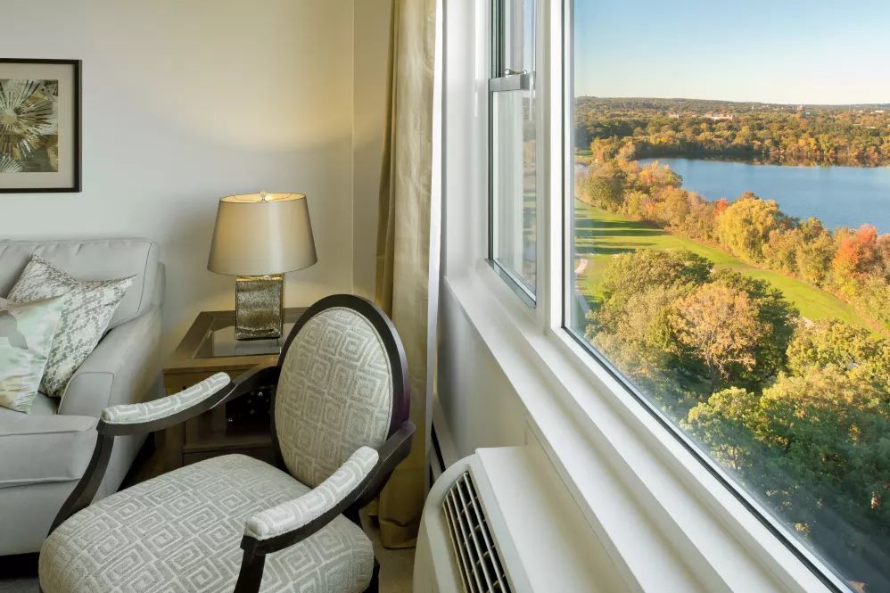 700 Huron Ave, Strawberry Hill