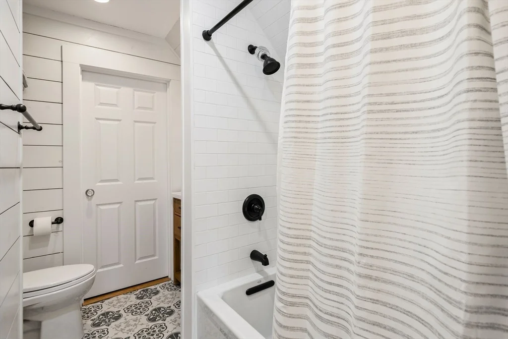 71 King St, Swampscott