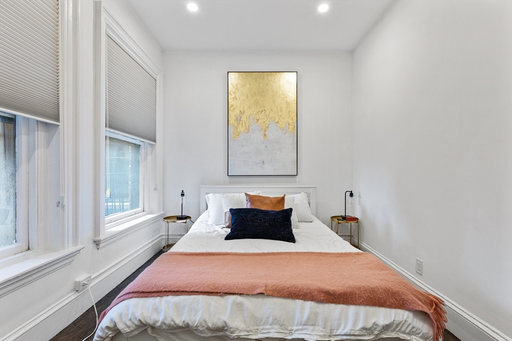 373 Commonwealth Ave, Back Bay