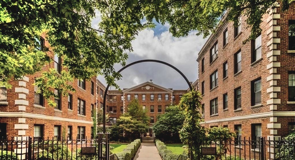 64 Queensberry St, Fenway