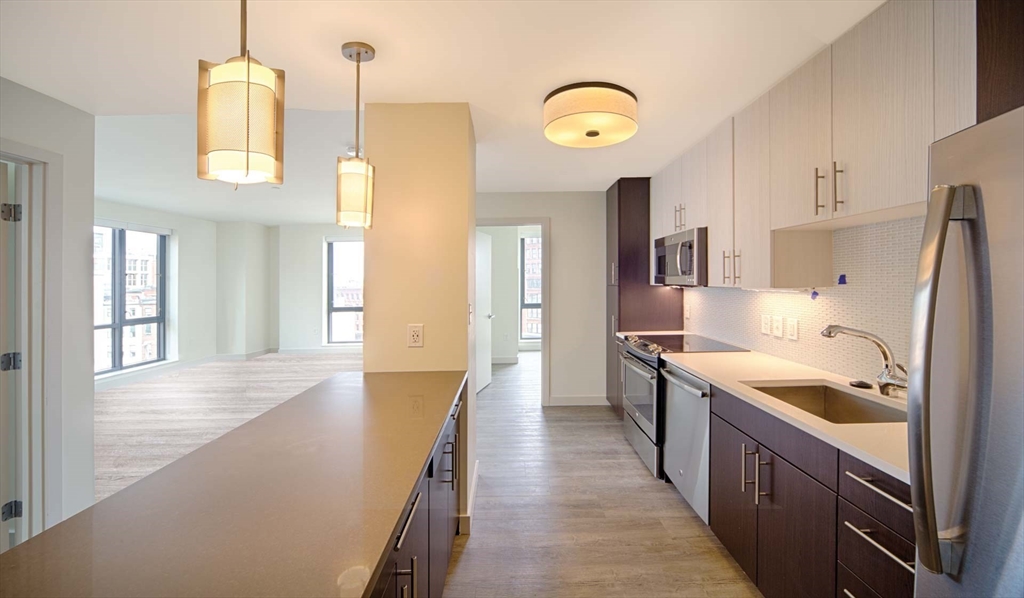 1 Canal St, North End