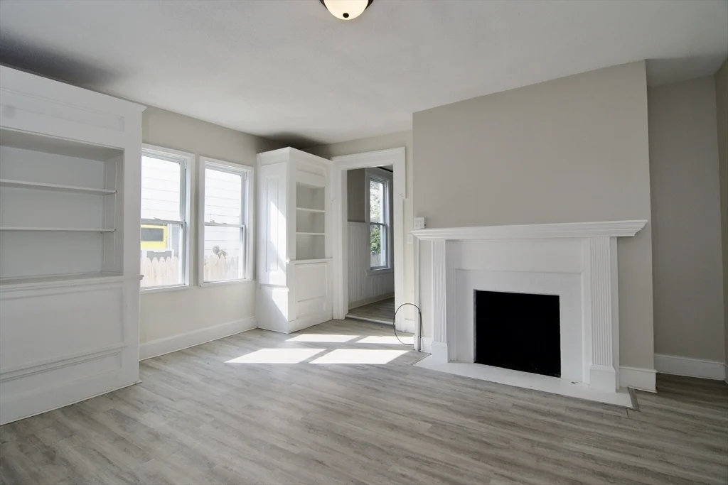 60 Howes St, Springfield