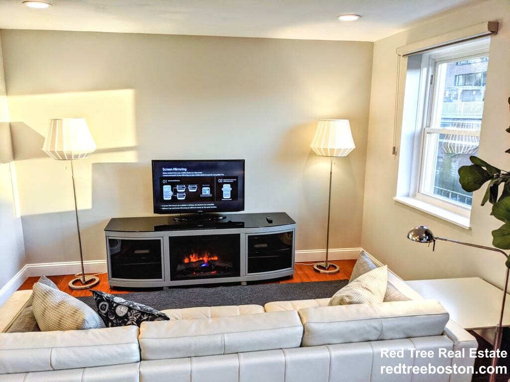 27 Bowdoin St, Beacon Hill