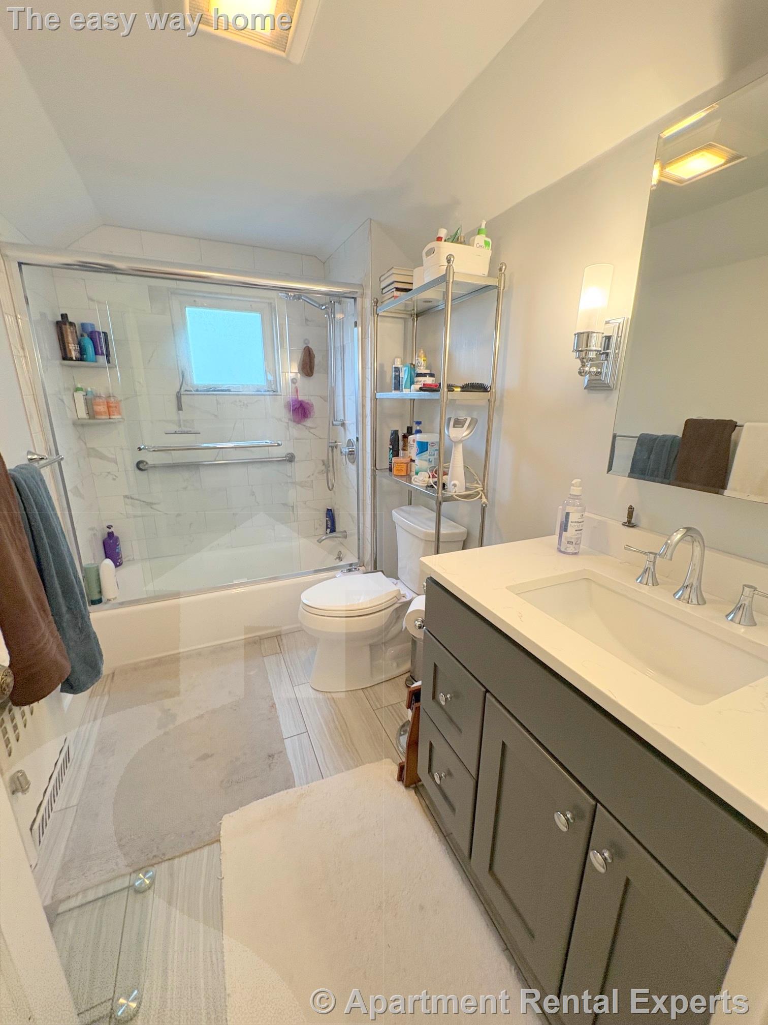 17 Dickson St, Teele Square