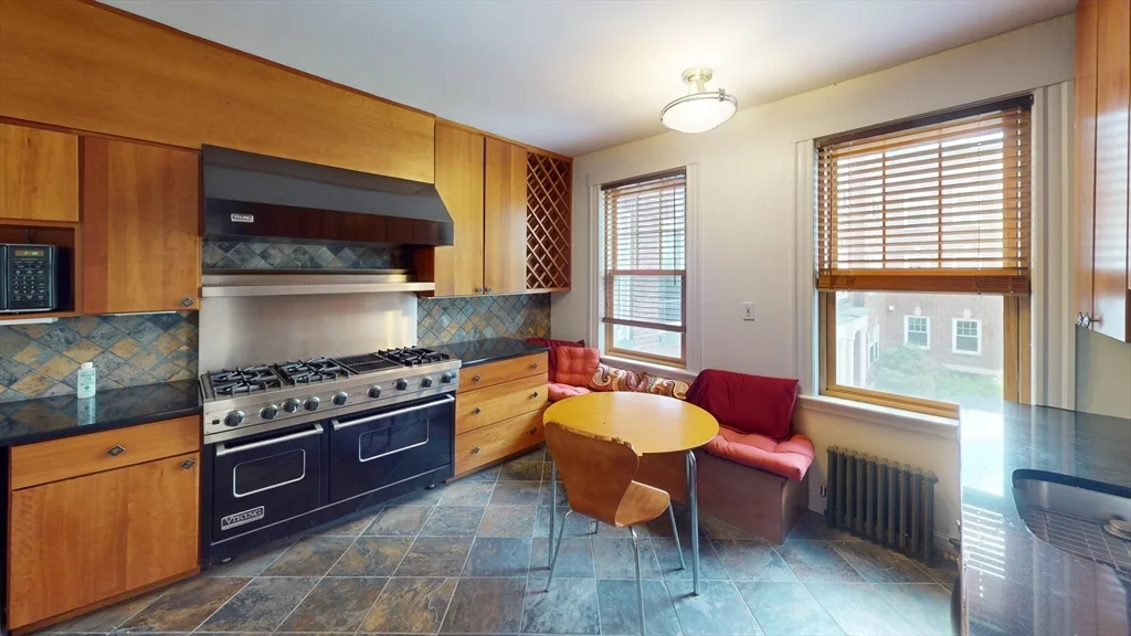 22 Alton, Coolidge Corner
