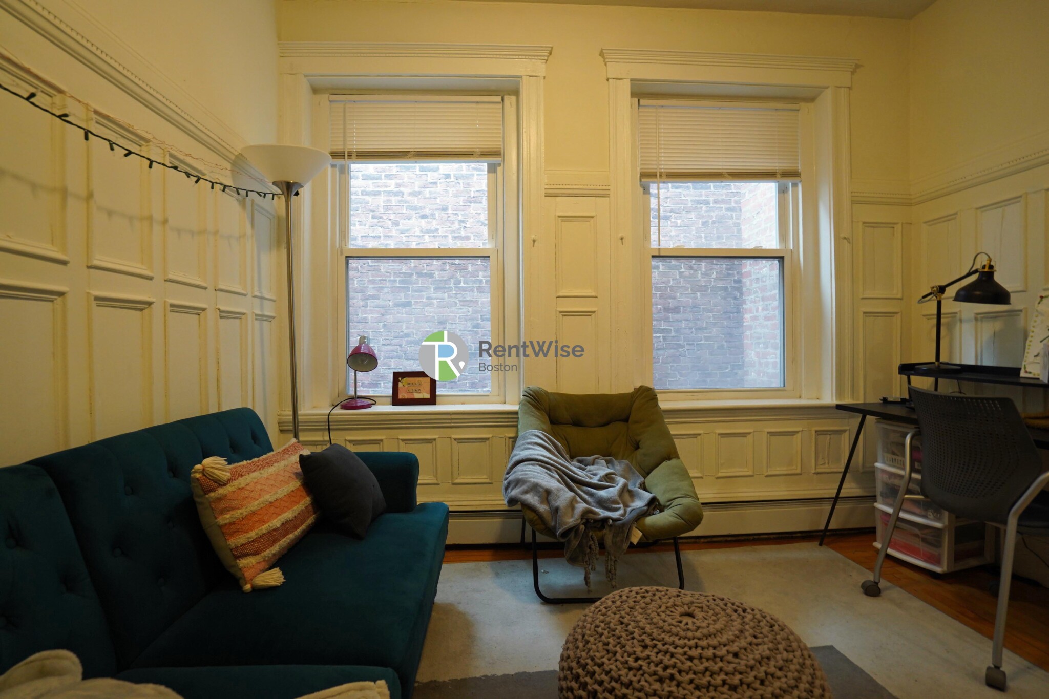 1322 Commonwealth Ave, Brighton