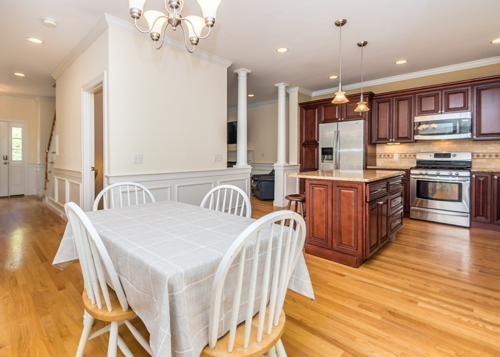 67 Trimount Ave, Waltham