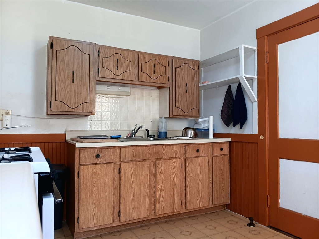 44 Glencoe, Brighton