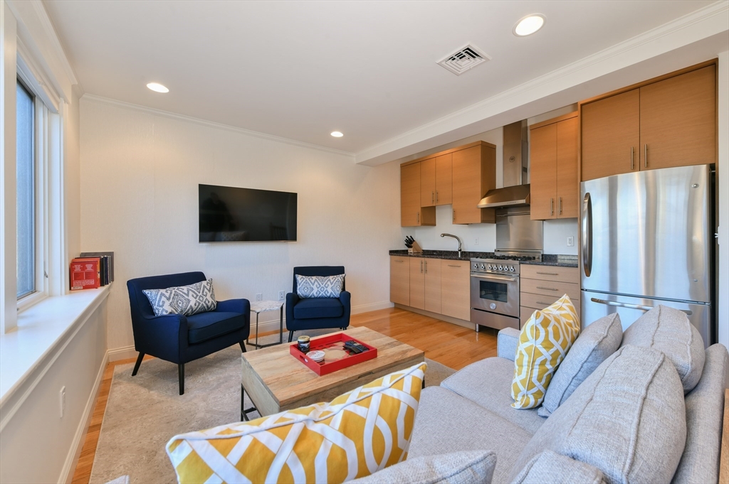 643 Tremont St, South End