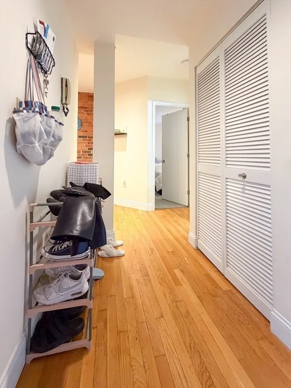 84 Gainsborough St, Fenway