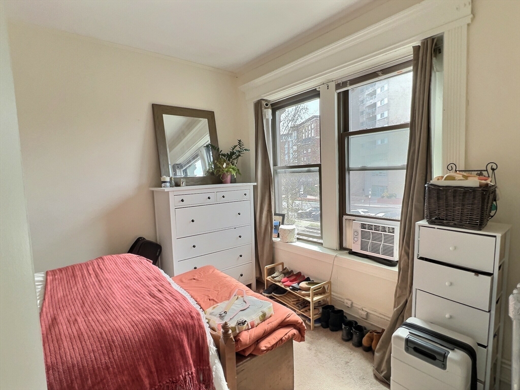 1382 Beacon, Coolidge Corner