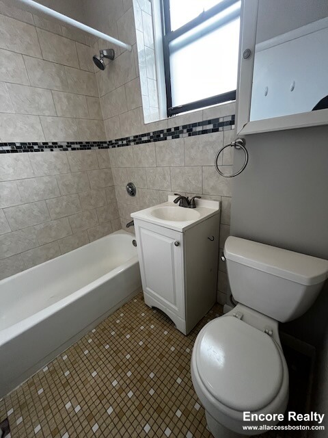 48 John F Kennedy St, Riverside