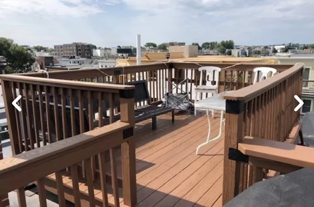 143 West 8th St, South Boston