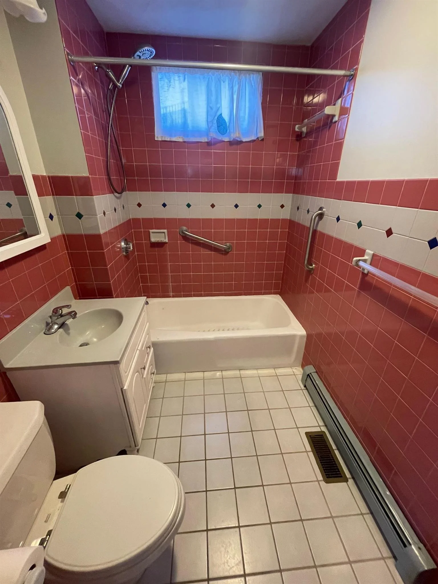 112 Boston Ave, Powder House Square