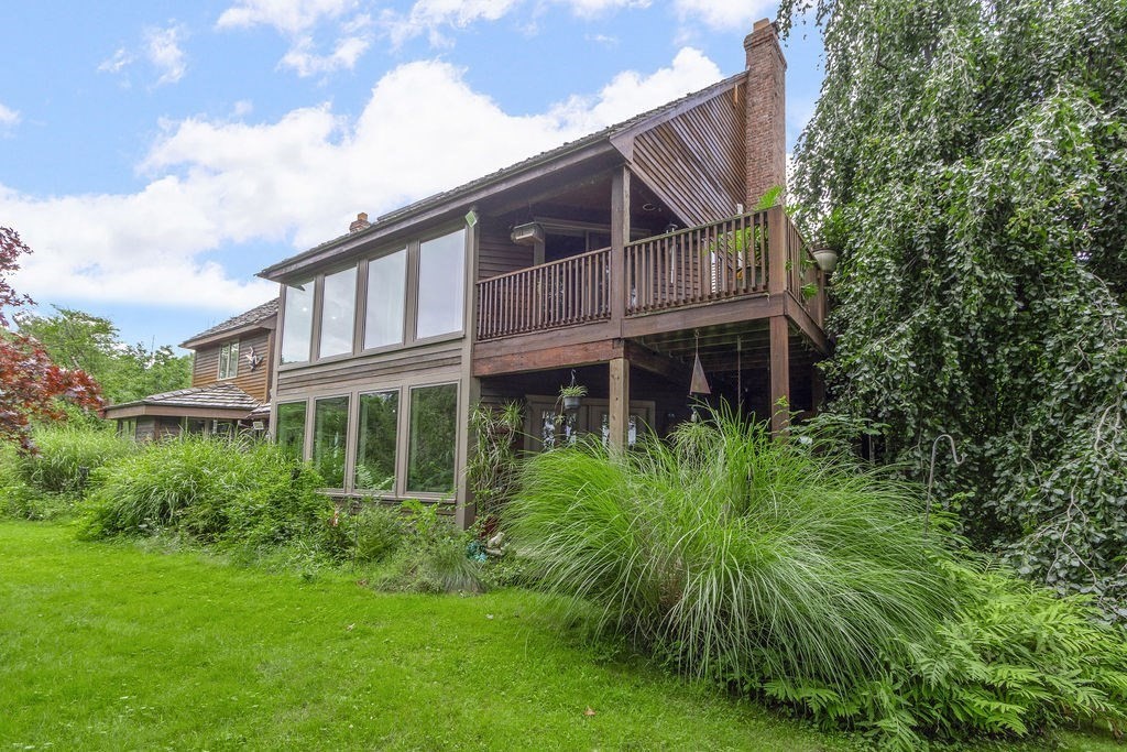 210 Washington St, Sherborn