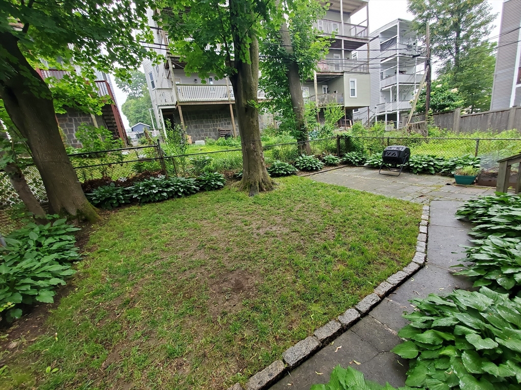 11 Juliette, Dorchester