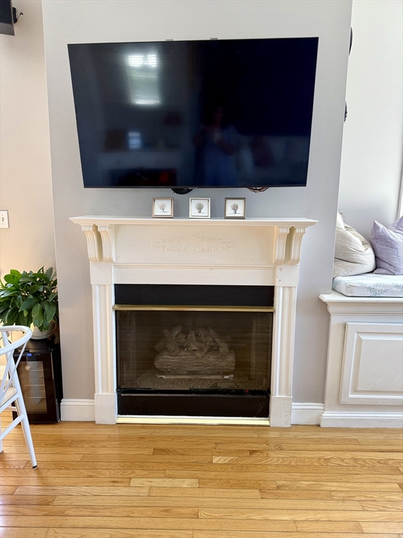 255 Main St, Charlestown