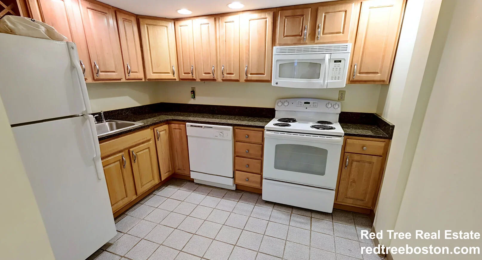 109 Queensberry St, Fenway