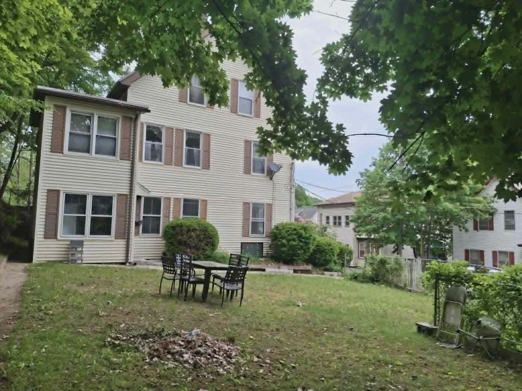 20 Temple St, Fitchburg