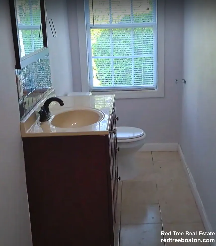 158 Baker St, West Roxbury