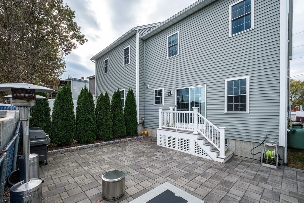 21 Bellevue Ave, Revere