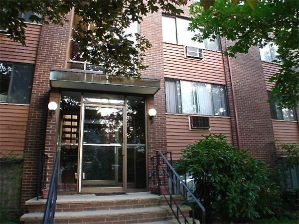 9 Ryder St, Arlington