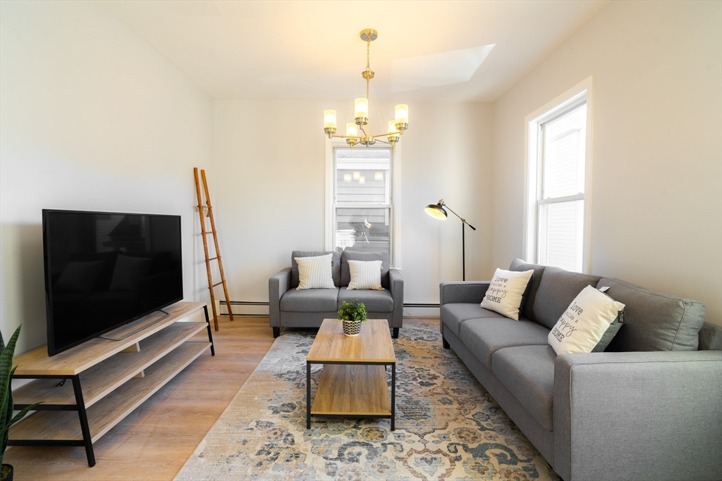 322 Hurley St, East Cambridge