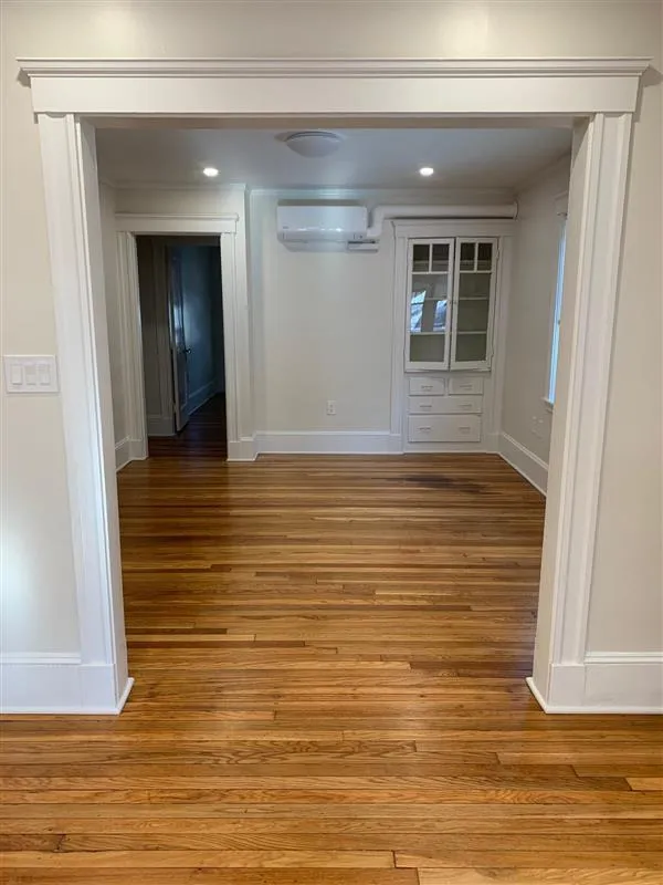 25 Laurel St, Arlington Heights