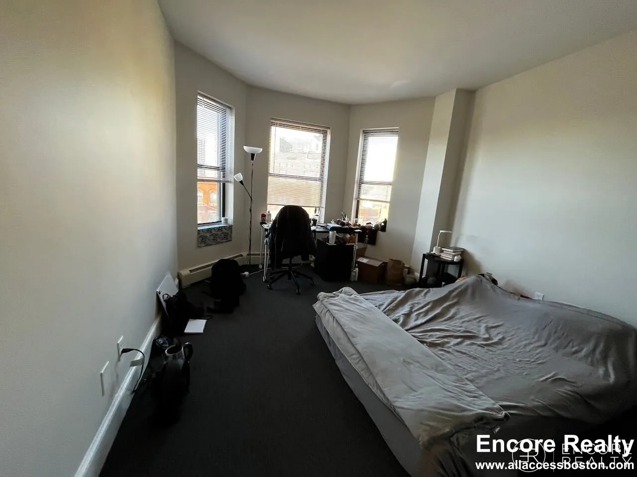 833 Beacon St, Fenway