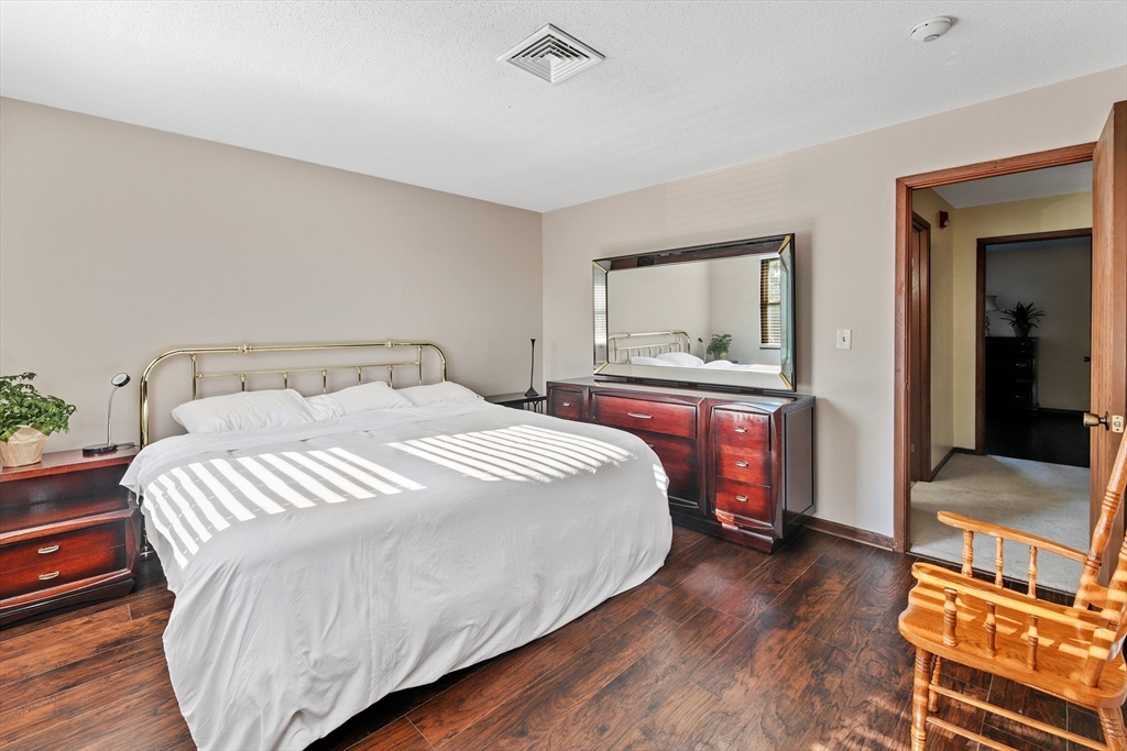 38 Rocky Nook, Malden