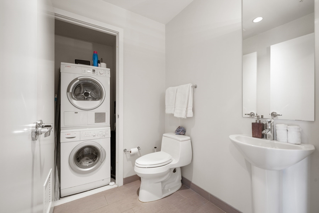 110 Stuart St, Back Bay