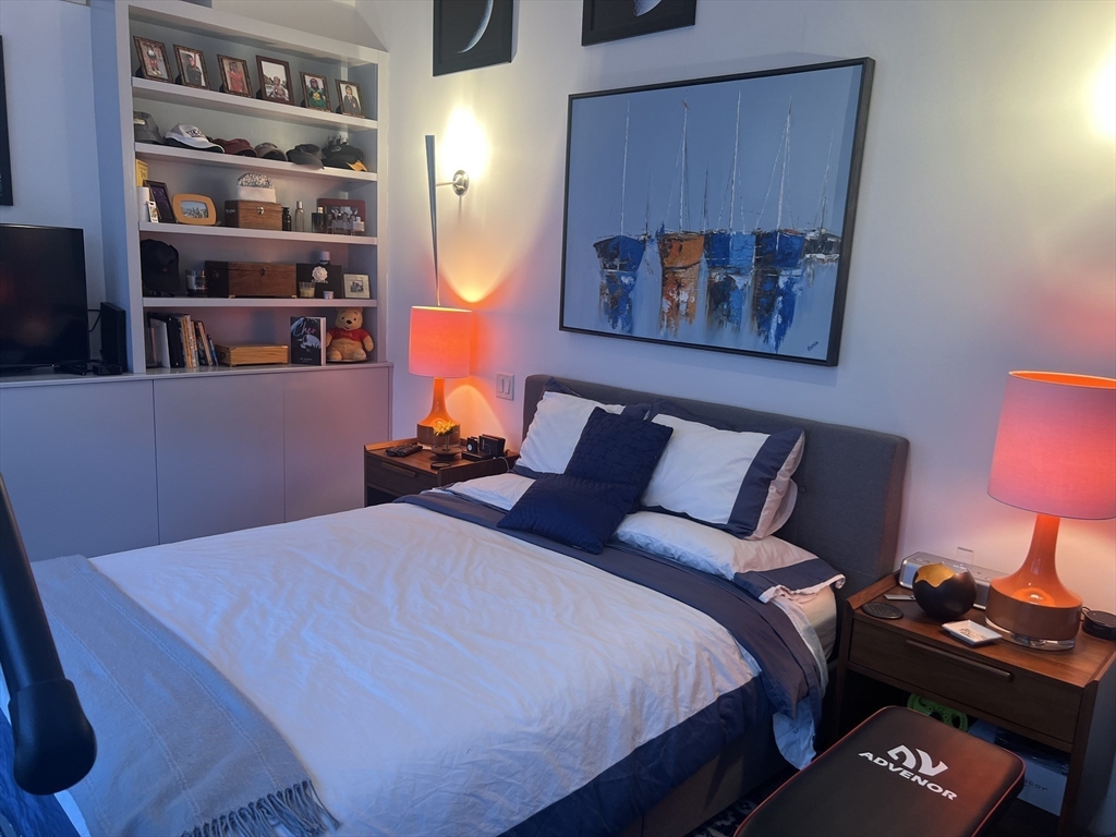 1166 Washington St, South End