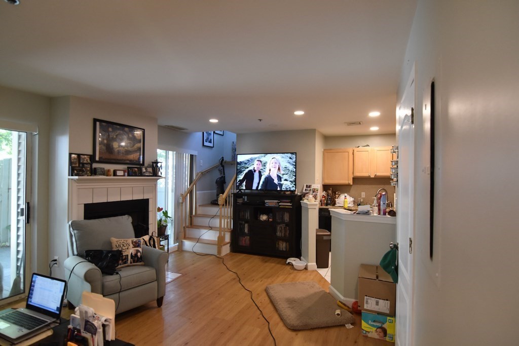 200 Falls Boulevard, Quincy