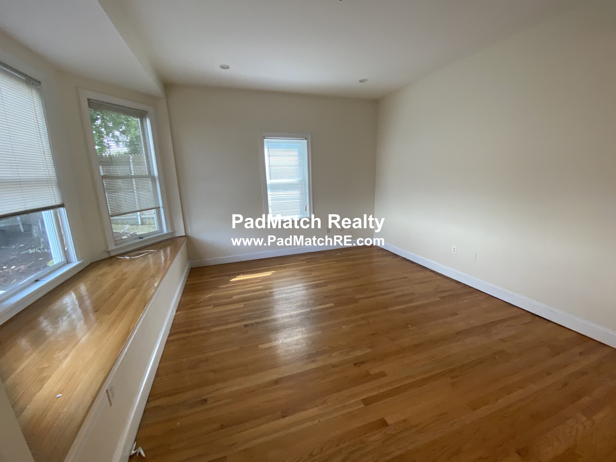 9 Gardner St, Allston