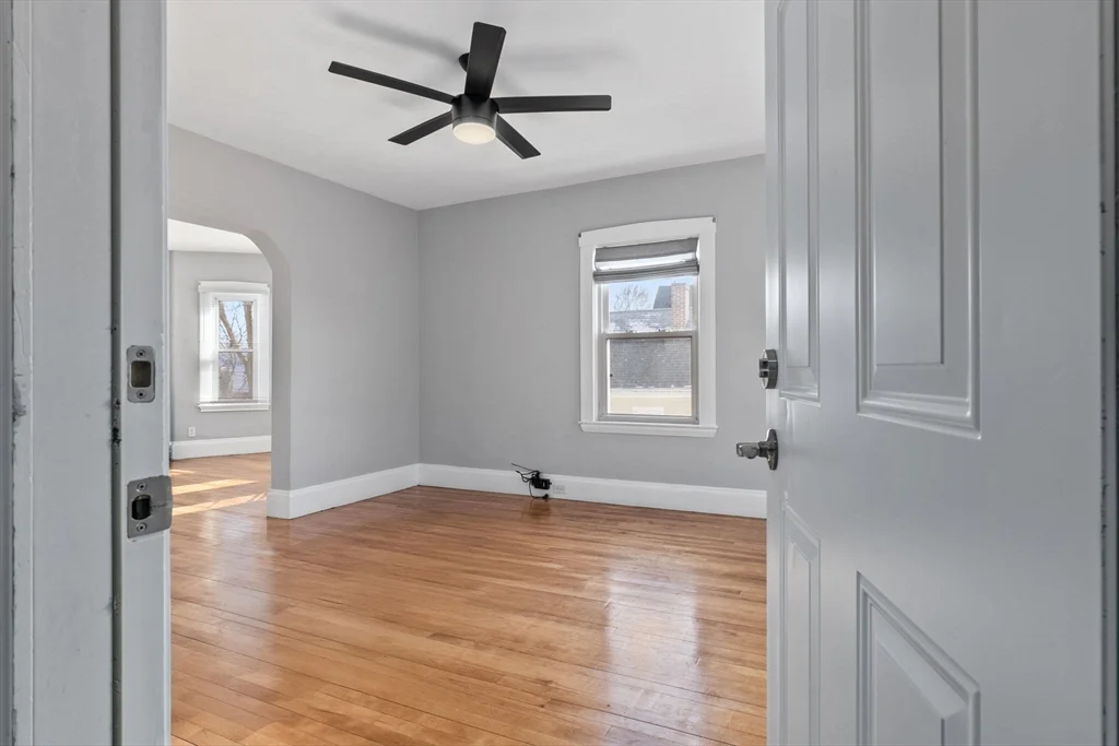 55 Pine St, Swampscott